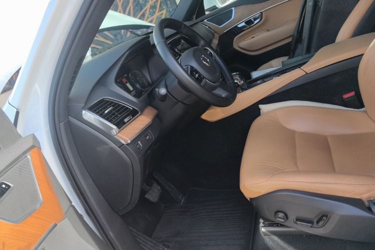 Used Volvo XC90 2019 T6 Zhiyi Edition 7-Seater China VI Standard
