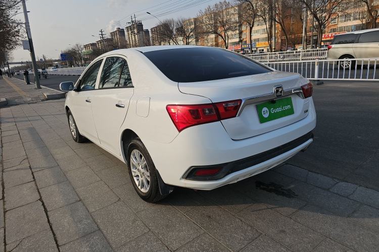 Used Zotye Z300 2016 New Vision 1.5L Manual Entry-Level Model