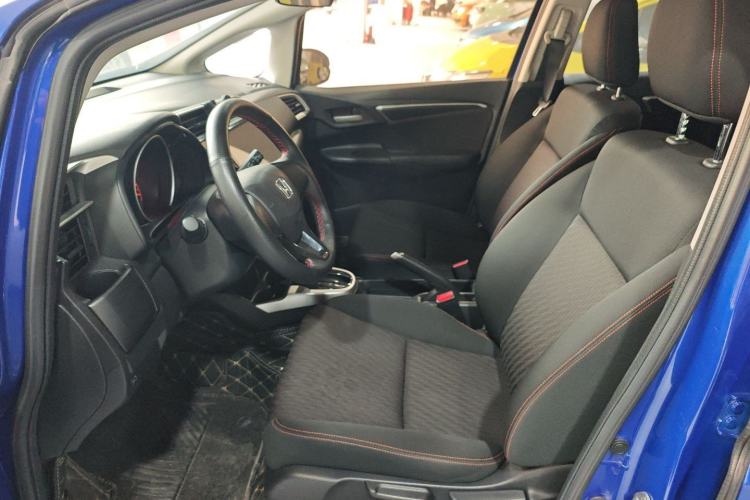 Used Honda Fit 2018 1.5L CVT Trendy Sports Edition Left Front Seat