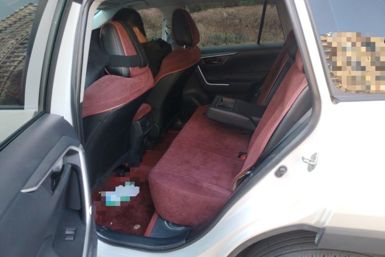 Used Toyota RAV4 2023 2.0L CVT Two-Wheel Drive Urban Edition
