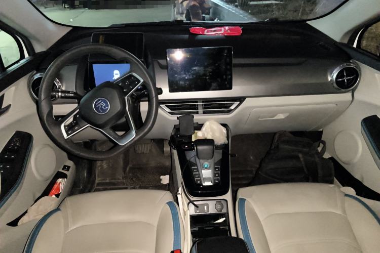 Used BYD Yuan Pro 2023 320KM Luxury Version