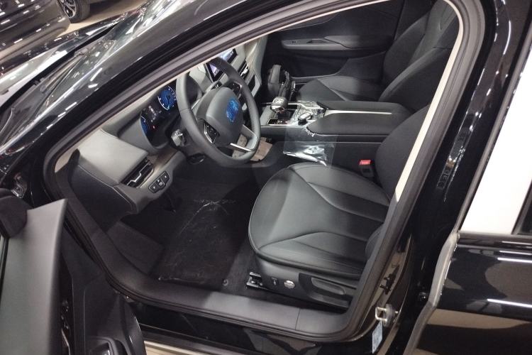 Used Hongqi E-QM5 2023 Revised Version Basic Travel Edition Driver Seat