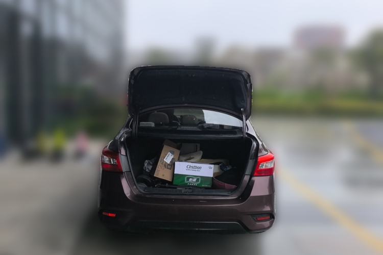 Used Nissan Sylphy 2016 1.8XV CVT Prestige Edition Trunk