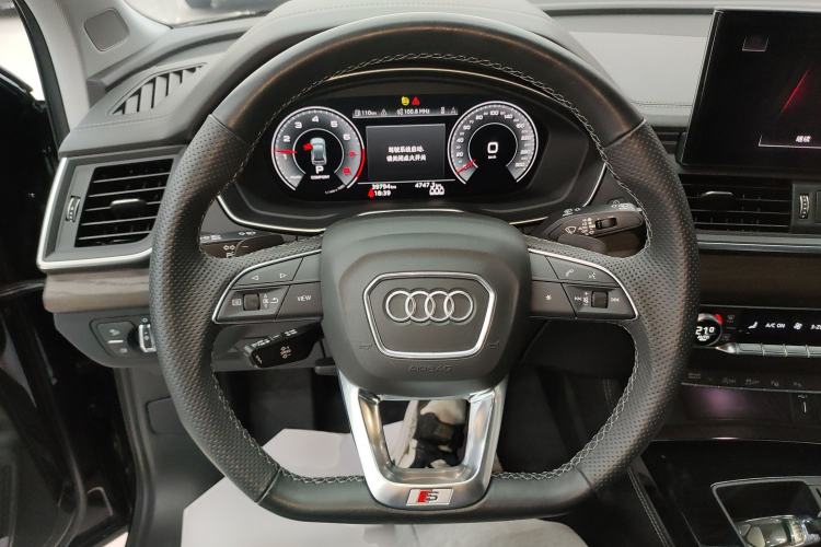 Used Audi Q5L 2022 Updated Version 45T Luxury Prestige Edition
