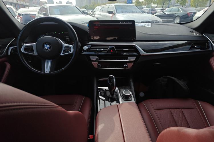 Used BMW 5 Series 2022 Restyled 525Li M Sport Package
