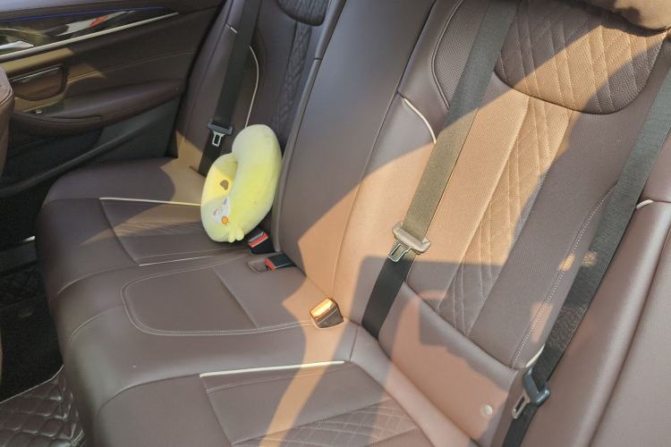 Used BMW 5 Series 2022 Restyled 525Li Luxury Package Left Rear Seat