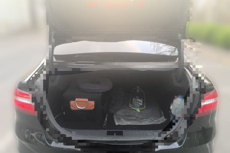 Used Ford Taurus 2015 EcoBoost 245 Luxury Model Trunk