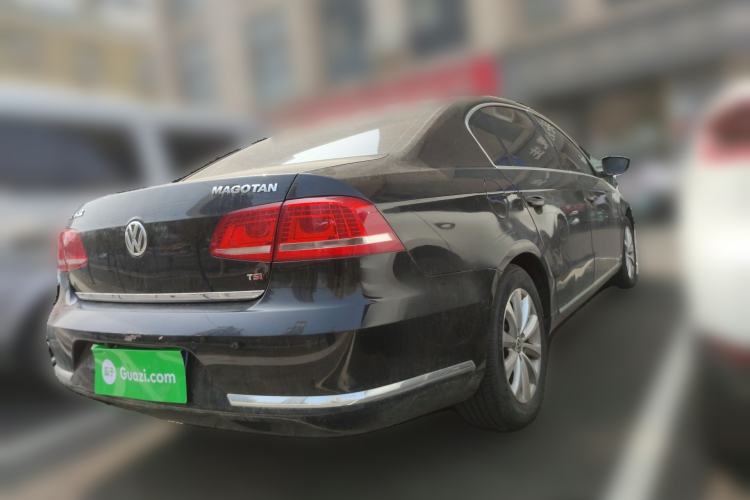 Used Volkswagen Magotan 2012 1.8TSI Luxury Model Rear Right 45 Deg