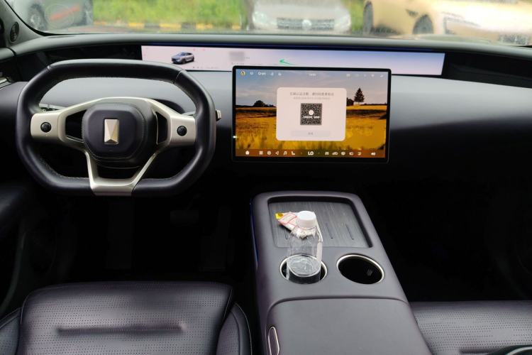 Used Avatr 07 2024 Max Extended-Range Edition Center Console