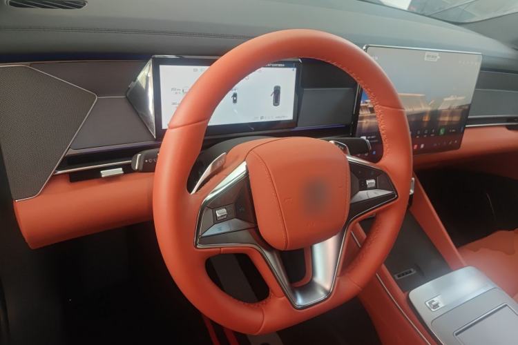 Used BYD Tang L 2025 DM 175KM Drone Player Edition Center Console