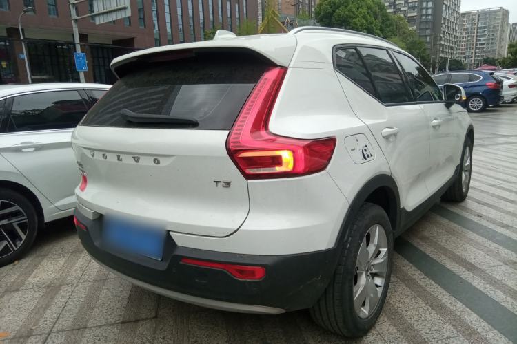 Used Volvo XC40 2021 T3 Smart & Stylish Edition Rear Right 45 Deg