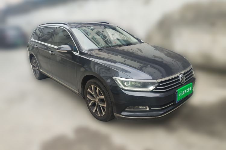 Used Volkswagen Variant 2017 380TSI Two-Wheel Drive Comfort Edition Front Right 45 Deg