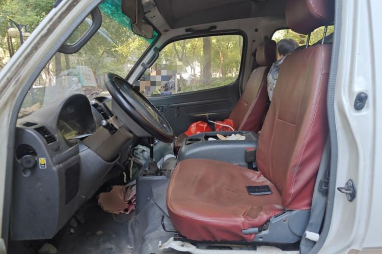 Used Foton Scenic 2014 2.0L Express Standard Long-Wheelbase Low-Roof 4Q20M
