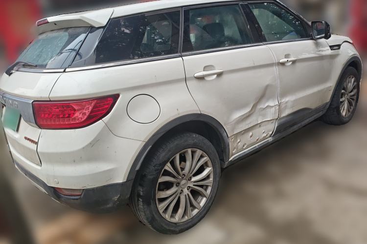 Used Land X7 2015 2.0T Panoramic Prestige Edition