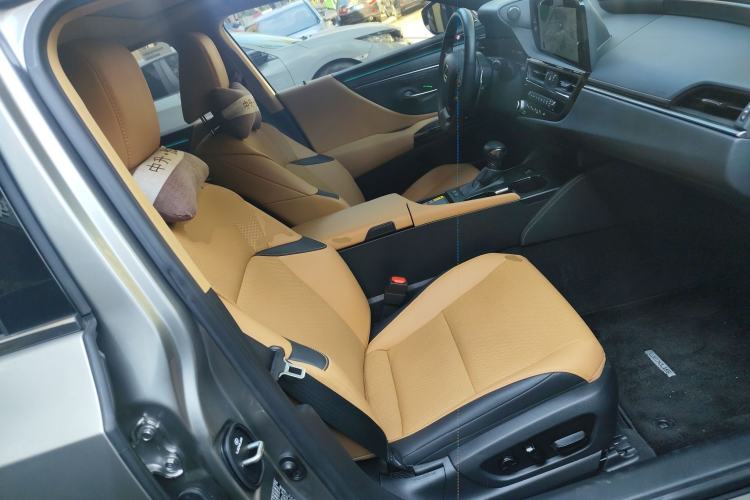 Used Lexus ES 2024 200 Premium Edition
