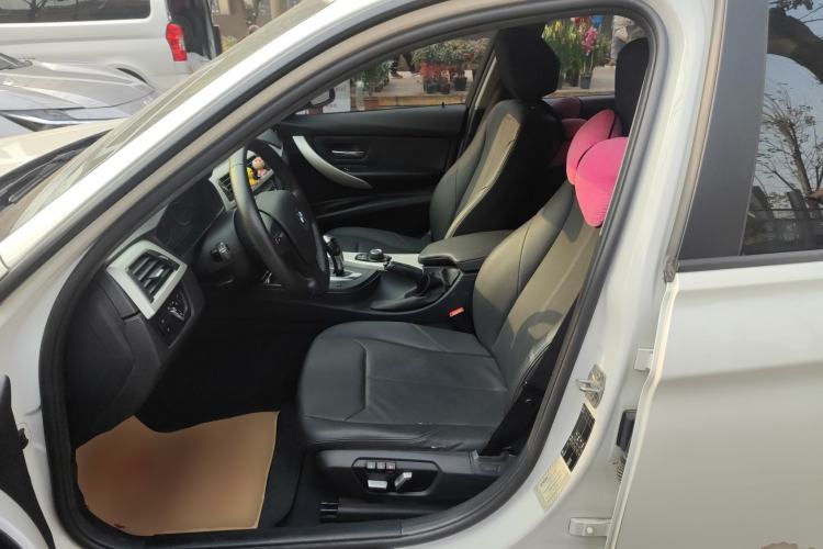 Used BMW 3 Series 2016 316i Fashion Model
