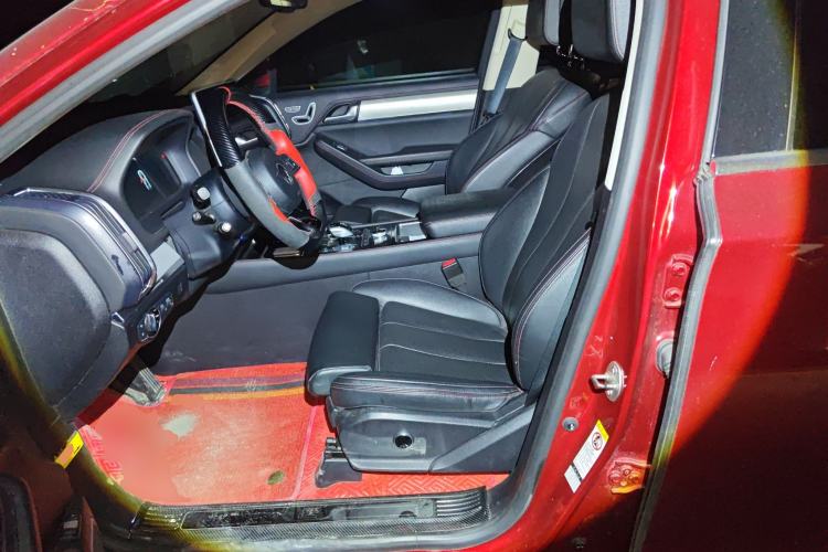 Used BYD Tang New Energy 2018 DM 2.0T All-Wheel Drive Smart Connect Elite 7-Seater China V Emission Standard