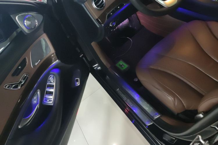 Used Mercedes-Benz S-Class 2018 S 320 L Driver Seat