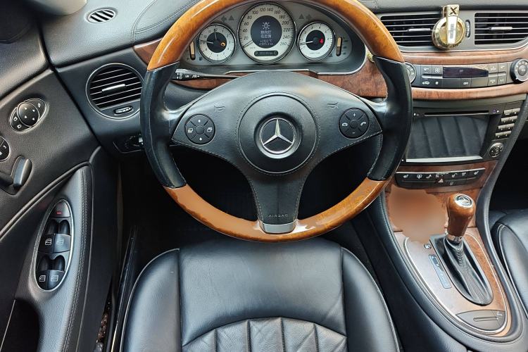 Used Mercedes-Benz CLS 2009 CLS 300
