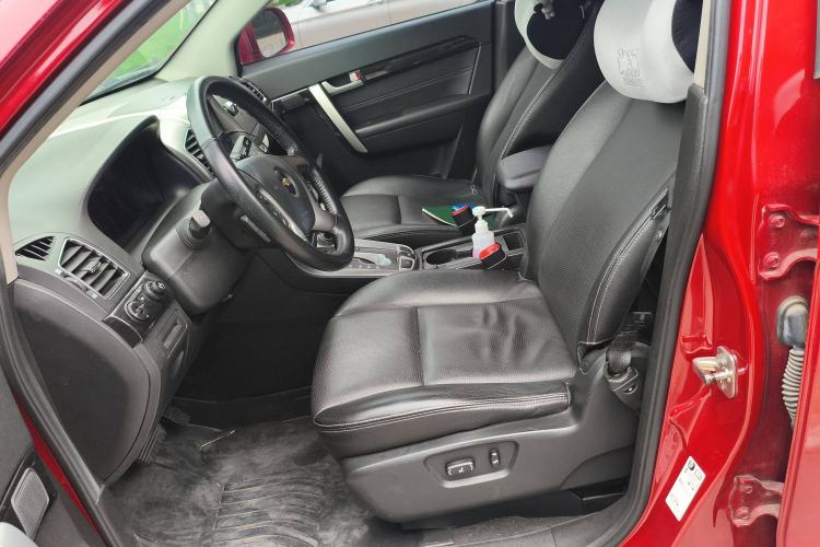Used Chevrolet Captiva 2014 2.4L 4x4 Flagship Edition 7 Seats
