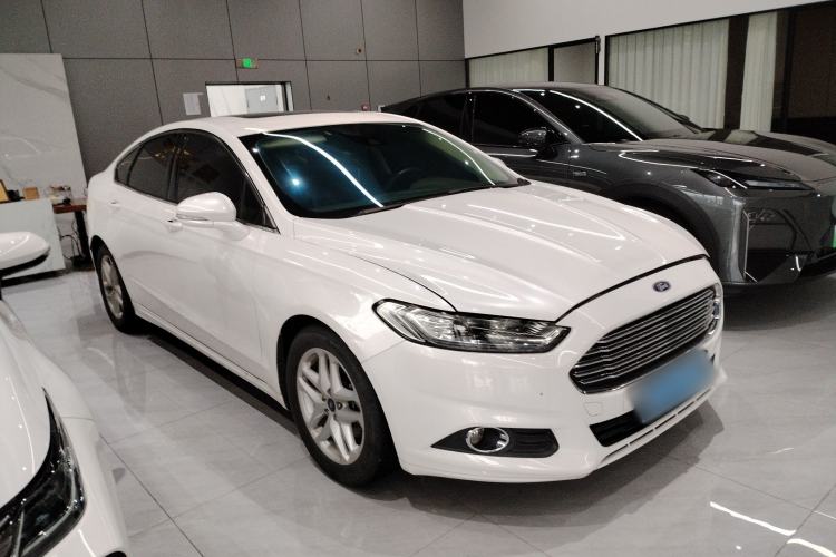Used Ford Mondeo 2013 1.5L GTDi180 Fashion Edition Front Right 45 Deg