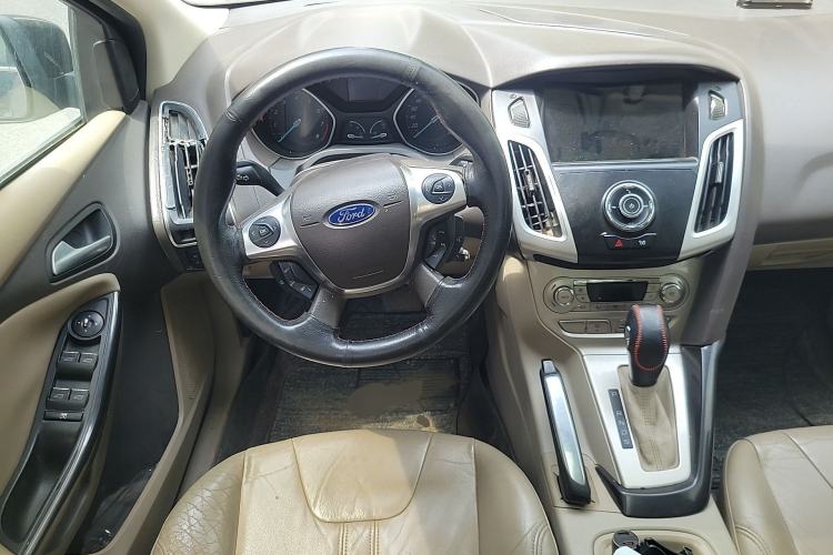 Used Ford Focus 2012 Sedan 1.6L Automatic Prestige Model Steering Wheel