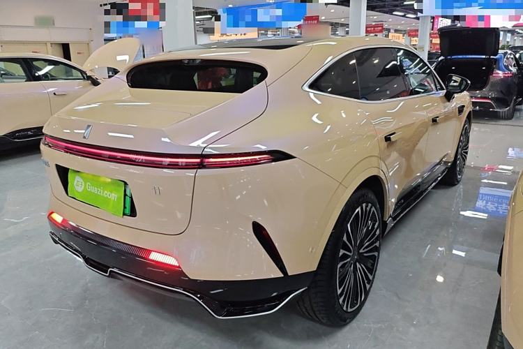 Used Avatr 11 2024 700 Three-Laser Four-Wheel Drive Recommended Version