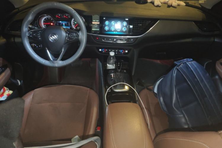 Used Buick Regal 2019 20T Elite Version China VI Standard Center Console