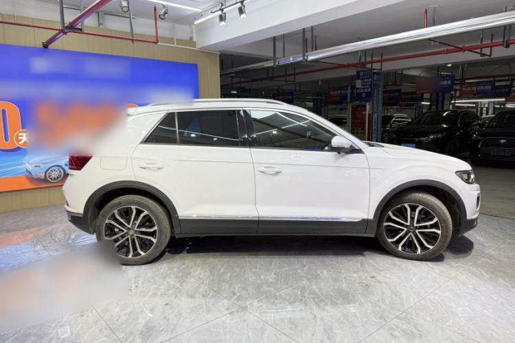 Used Volkswagen T-ROC 2021 280TSI DSG Two-Wheel Drive Comfort Connect Edition Exterior 2