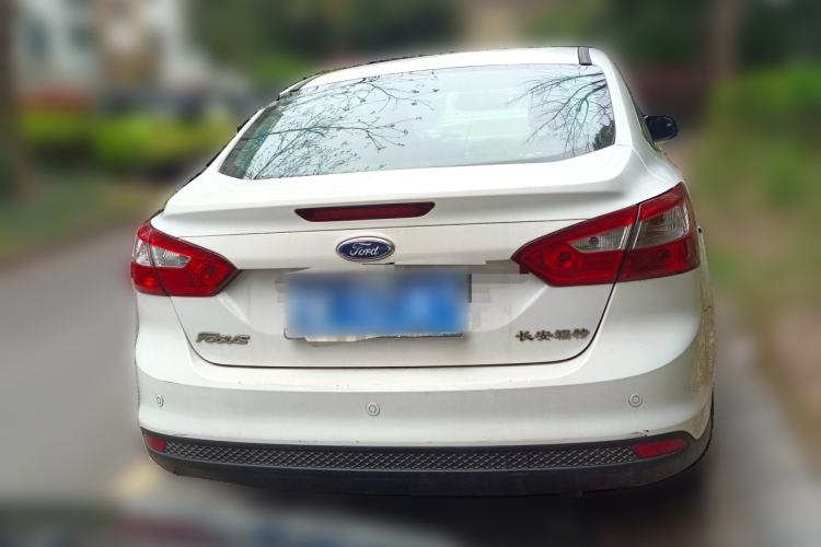 Used Ford Focus 2012 Sedan 1.6L Manual Fashion Edition
