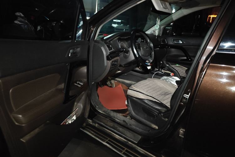 Used GAC Trumpchi GS4 2015 200T Manual Elite Edition Driver Seat