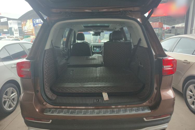 Used Roewe RX8 2018 30T Smart Connectivity Two-Wheel Drive Supreme Edition