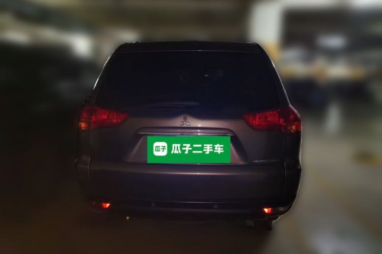 Used Mitsubishi Pajero Sport 2011 3.0L Luxury Navigation Edition