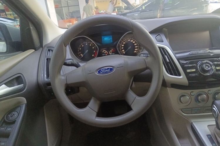 Used Ford Focus 2012 Sedan 1.6L Automatic Comfort Model
