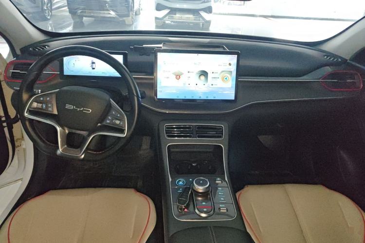 Used BYD Destroyer 05 2022 DM-i 55KM Prestige Model Center Console