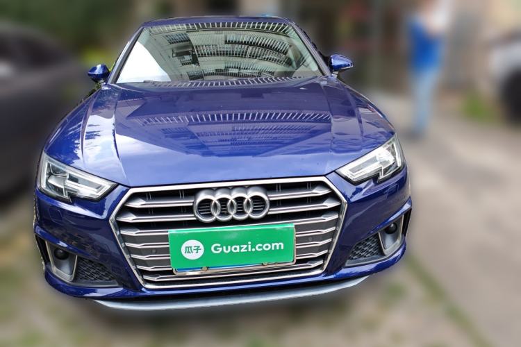 Used Audi A4L 2019 40 TFSI Fashion Edition China VI Emission Standard Front