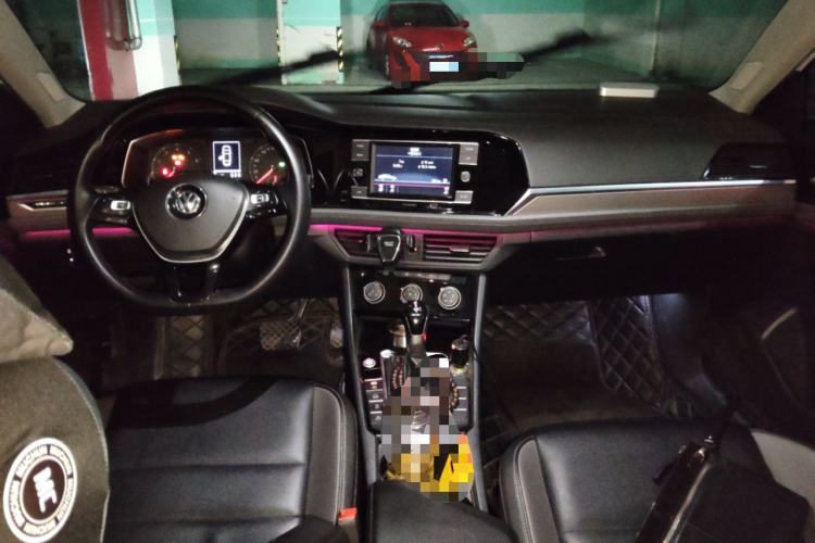 Used Volkswagen Sagitar 2019 280TSI DSG Comfort Version China VI Standard Center Console