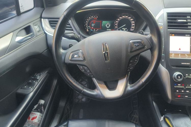 Used Lincoln MKC 2017 2.0T Two-Wheel Drive Deluxe Edition