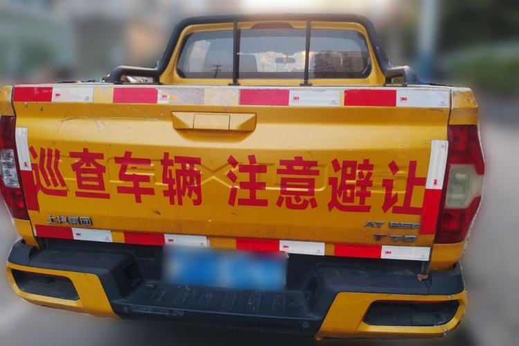 Used SAIC MAXUS T70 2020 2.0T Gasoline Automatic Two-Wheel Drive Comfort Edition Standard Cab High Ground Clearance Rear