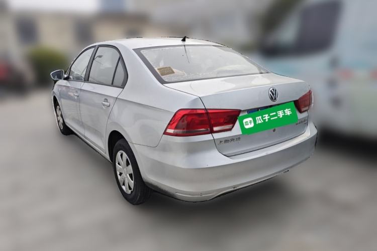 Used Volkswagen Santana 2015 1.6L Manual Fashion Edition