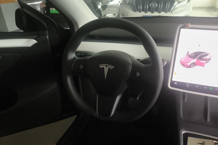 Used Tesla Model Y 2022 Rear-Wheel-Drive Version
