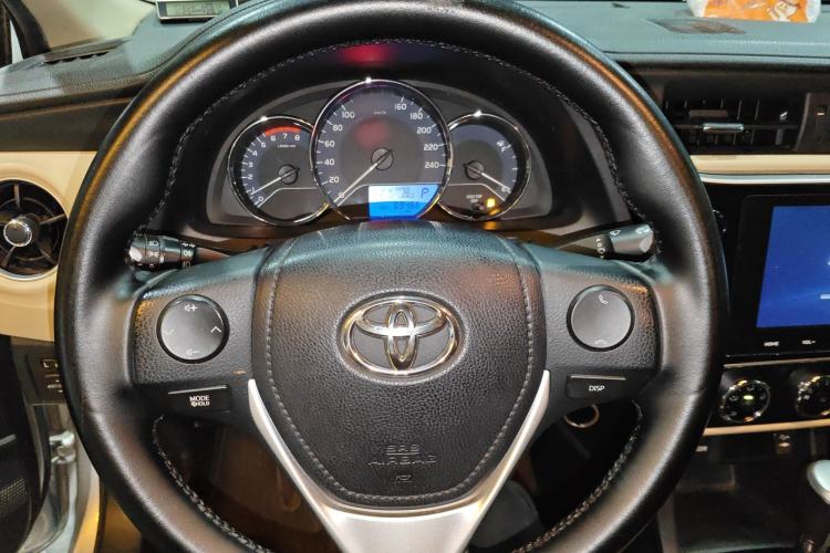 Used Toyota Levin 2017 Revised 185T CVT Elite Edition China V Standard Steering Wheel