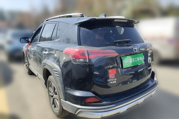 Used Toyota RAV4 2019 2.0L CVT Two-Wheel Drive Fashion X Limited Edition China VI Standard