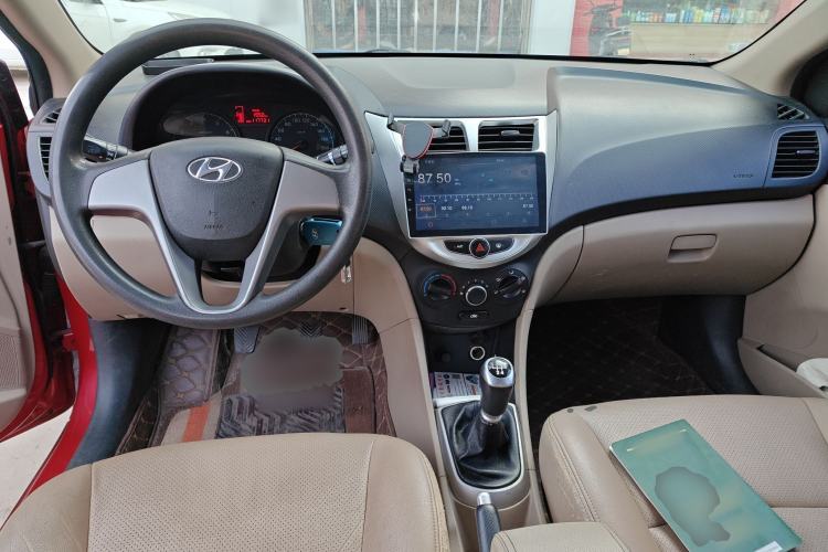 Used Hyundai Verna (older generation) 2014 1.4L Manual Smart GLS Trim
