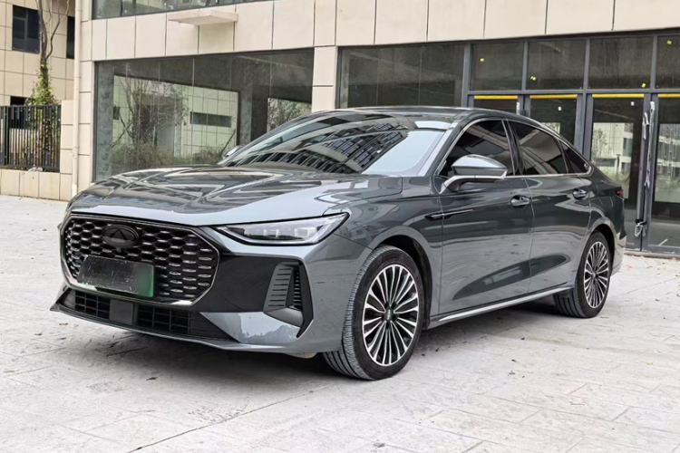 Used Chery Fengyun A8L 2025 1.5 TGDI 145 km Luxury Version