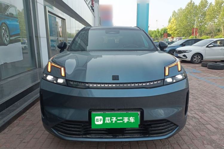 Used Lynk & Co 08 EM-P 2025 220 km All-Wheel-Drive Performance Halo Front