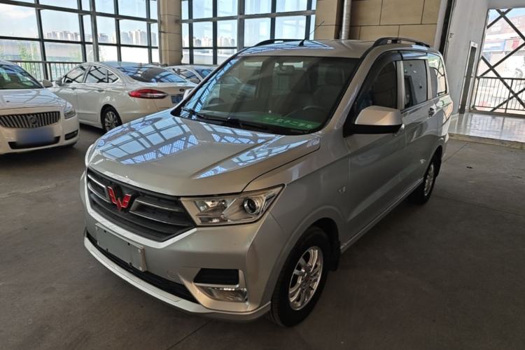 Used Wuling Hongguang 2019 1.5L S Comfort Edition China VI LAR