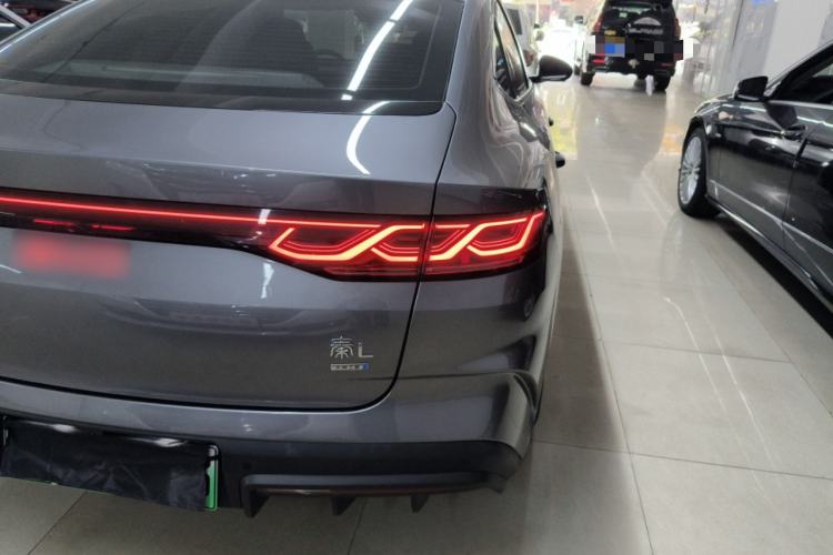 Used BYD Qin L 2025 DM-i Smart Drive 80KM Leading Model
