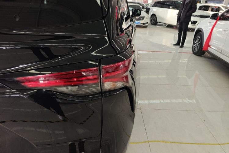 Used Toyota Granvia 2023 2.5L Hybrid Comfort Edition