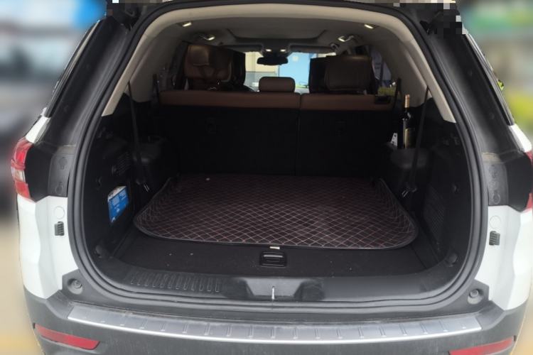 Used CHANGAN CS95 2017 2.0T Two-Wheel Drive Zhitu Edition Trunk